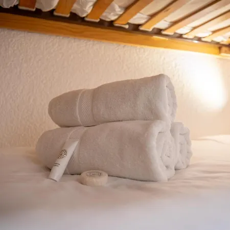 Cozy Ski-in Ski-out Steps From Lifts & Dining - Olympiades Appartement