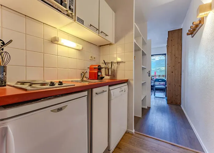 Apartament Cozy Ski-in Ski-out Steps From Lifts & Dining - Olympiades *